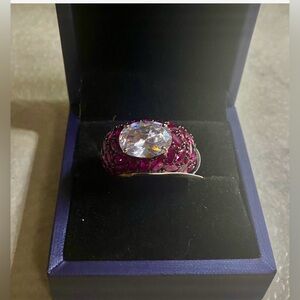 Sayabling Coctail Ring NWT